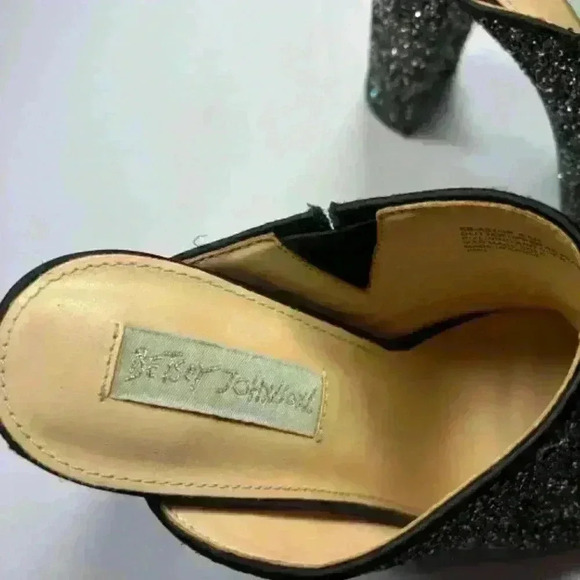 Blue by Betsy Johnson Black Glitter Embellished Block Heel Pumps Size 6.5 Astor - Picture 3 of 7